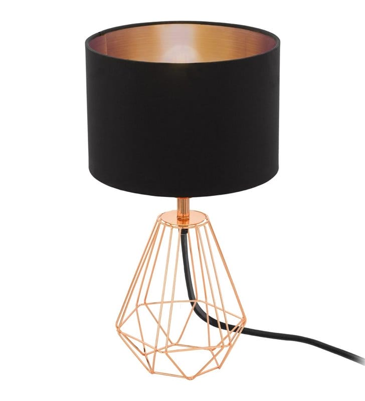 Elegancka lampa stołowa Carlton2 miedziana druciana podstawa abażur czarny z miedzianym wnętrzem