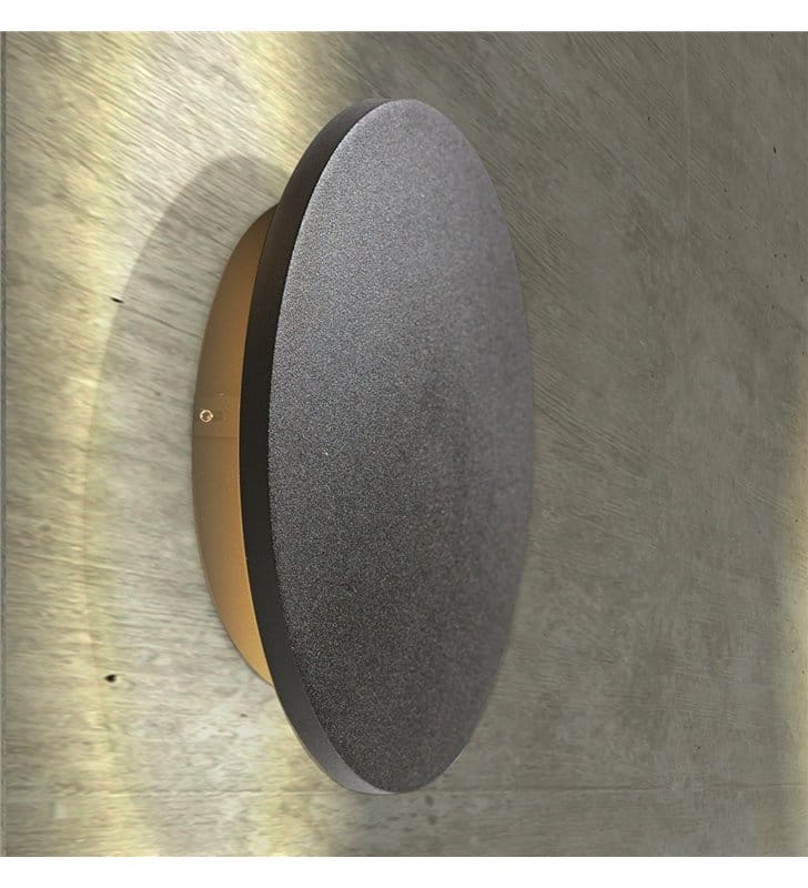 Kinkiet Ancona LED czarny okrągły średnica 13,5cm do wnętrz nowoczesnych industrialnych minimalistycznych AZZARDO - OD RĘKI