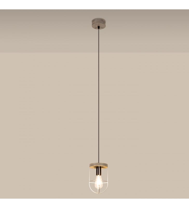 Lampa wisząca Netuno połączenie szarego drewna z metalem styl loftowy