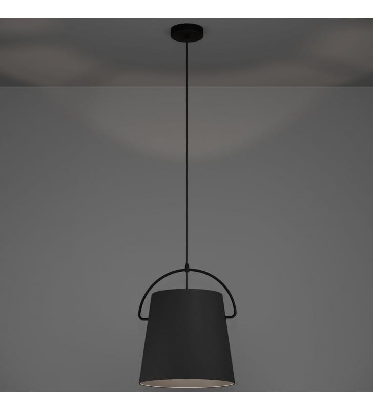 Lampa wisząca Granadillos czarna abażur stożek 28cm np. nad stół do jadalni