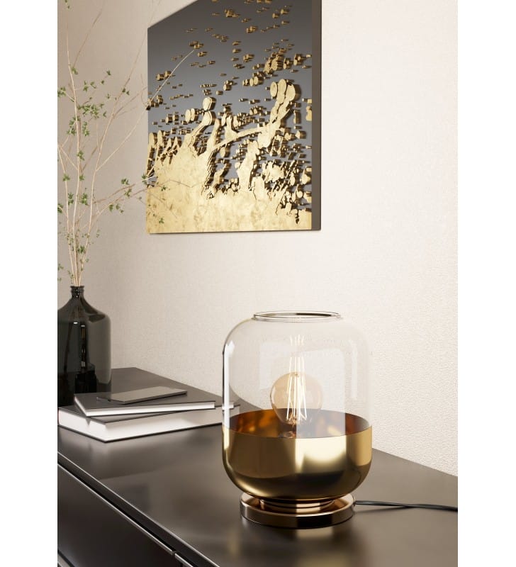 Szklana niska lampa stołowa Maryvilla połączenie bezbarwnego szkła ze złotem