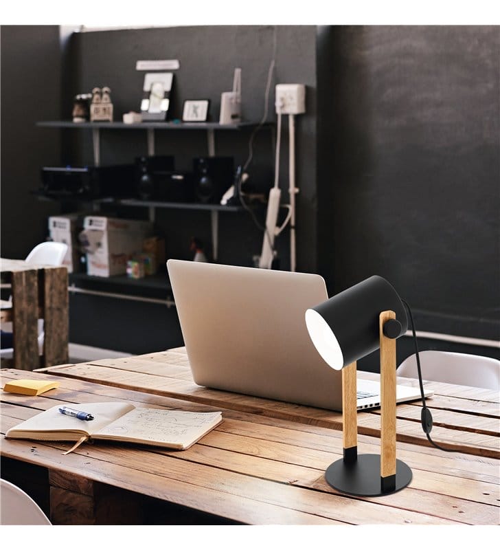 Nowoczesna loftowa lampa stołowa Hornwood czarny metal drewno włącznik na przewodzie ruchomy klosz